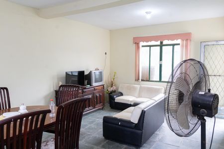 Casa para alugar com 360m², 5 quartos e 5 vagasSala