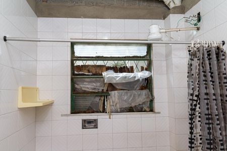 Casa para alugar com 360m², 5 quartos e 5 vagasBanheiro 2