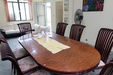 Casa para alugar com 360m², 5 quartos e 5 vagasSala