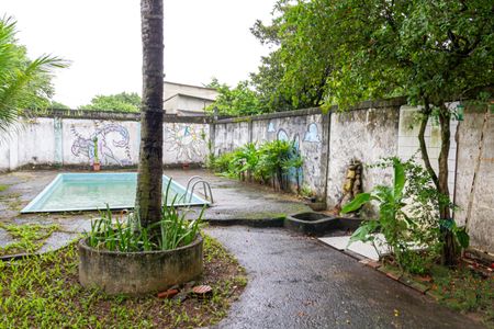 Casa para alugar com 360m², 5 quartos e 5 vagasQuintal