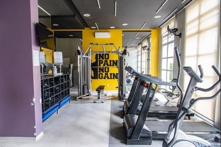 Apartamento à venda com 65m², 2 quartos e 2 vagas Apartamento à venda com 65m², 2 quartos e 2 vagasÁrea comum - Academia