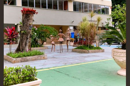 Apartamento à venda com 70m², 2 quartos e 1 vaga Apartamento à venda com 70m², 2 quartos e 1 vagaÁrea comum