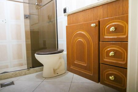 Apartamento à venda com 70m², 2 quartos e 1 vaga Apartamento à venda com 70m², 2 quartos e 1 vagaBanheiro