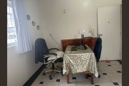 Casa para alugar com 5 quartos, 350m² em São Lucas, São Paulo