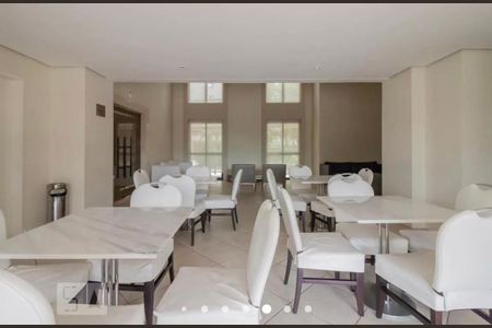 Apartamento à venda com 250m², 4 quartos e 4 vagasÁrea comum - Salão de festas