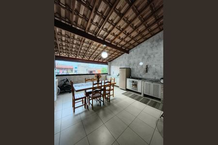 Casa à venda com 3 quartos, 126m² em Taboão, Diadema