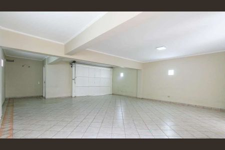 Casa para alugar com 3 quartos, 360m² em Vila Prudente, São Paulo