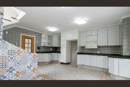 Casa para alugar com 3 quartos, 360m² em Vila Prudente, São Paulo