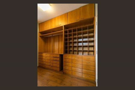 Casa para alugar com 3 quartos, 360m² em Vila Prudente, São Paulo