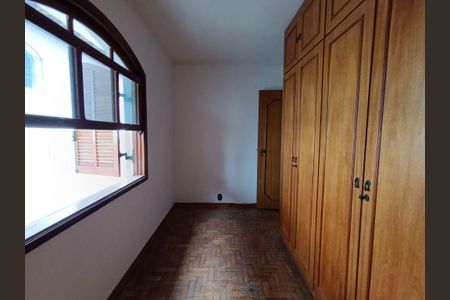 Casa à venda com 3 quartos, 150m² em Jardim Rizzo, São Paulo