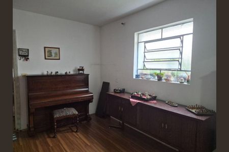 Casa à venda com 3 quartos, 200m² em Vila Santa Catarina, São Paulo