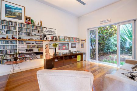 Casa à venda com 2 quartos, 180m² em Santo Amaro, São Paulo