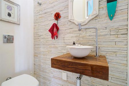 Casa à venda com 2 quartos, 180m² em Santo Amaro, São Paulo