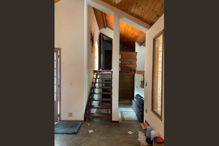 Casa à venda com 3 quartos, 168m² em Sete Praias, Diadema