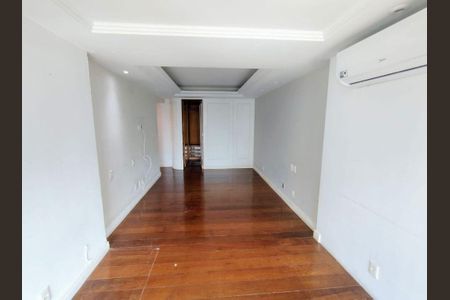 Apartamento à venda com 4 quartos, 247m² em Barra da Tijuca, Rio de Janeiro