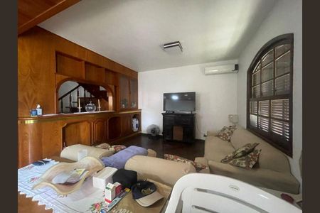 Casa à venda com 5 quartos, 380m² em Piratininga, Niterói