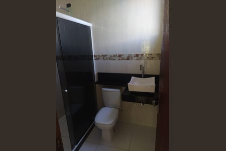 Banheiro de apartamento para alugar com 2 quartos, 90m² em Anchieta, Nilópolis