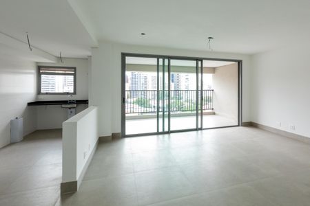 Sala  de apartamento à venda com 3 quartos, 139m² em Cambuí, Campinas