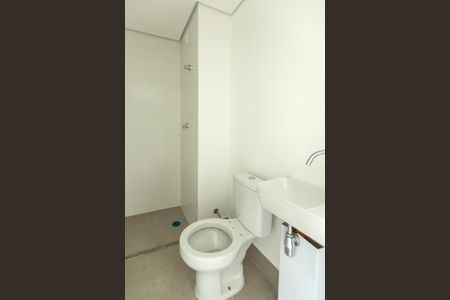 Banheiro da Área de Serviço de apartamento à venda com 3 quartos, 139m² em Cambuí, Campinas