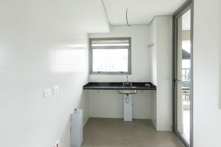 Cozinha de apartamento à venda com 3 quartos, 139m² em Cambuí, Campinas