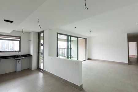 Sala  de apartamento à venda com 3 quartos, 139m² em Cambuí, Campinas