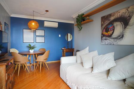 Sala de apartamento para alugar com 2 quartos, 75m² em Petrópolis, Porto Alegre