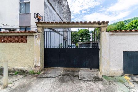 Apartamento à venda com 55m², 2 quartos e 1 vagaÁrea comum - Portão da garagem