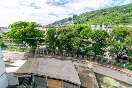 Vista da Sala de apartamento à venda com 2 quartos, 49m² em Olaria, Rio de Janeiro