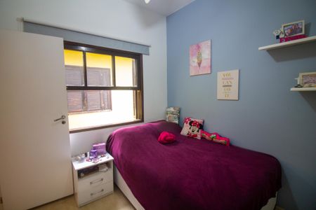 Casa de condomínio para alugar com 172m², 4 quartos e 2 vagasQuarto 2