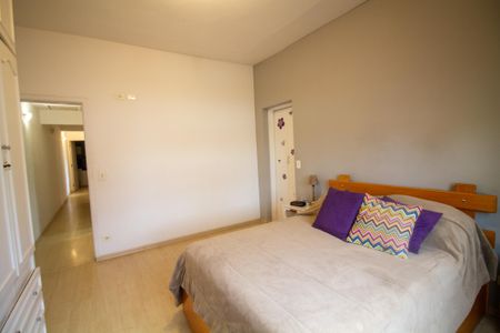 Casa de condomínio para alugar com 172m², 4 quartos e 2 vagasQuarto 1