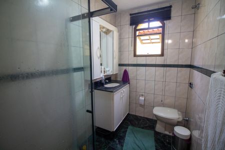 Casa de condomínio para alugar com 172m², 4 quartos e 2 vagasBanheiro