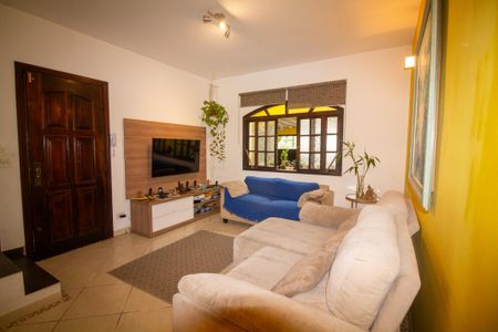 Sala de casa de condomínio à venda com 4 quartos, 172m² em Vila Cordeiro, São Paulo