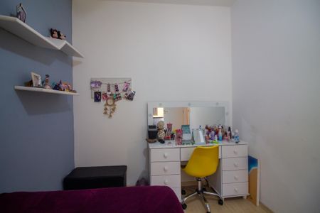 Casa de condomínio para alugar com 172m², 4 quartos e 2 vagasQuarto 2