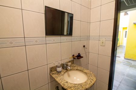 Casa de condomínio para alugar com 172m², 4 quartos e 2 vagasLavabo