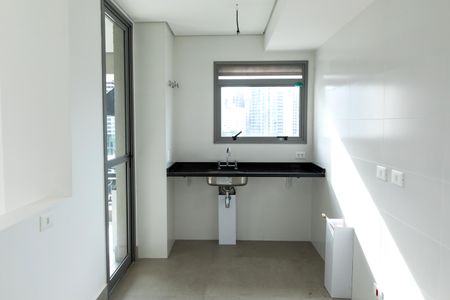 Cozinha de apartamento à venda com 3 quartos, 139m² em Cambuí, Campinas