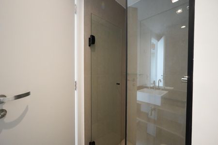 Banheiro de kitnet/studio para alugar com 1 quarto, 18m² em Vila Mariana, São Paulo