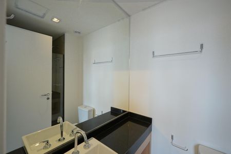 Banheiro de kitnet/studio para alugar com 1 quarto, 18m² em Vila Mariana, São Paulo