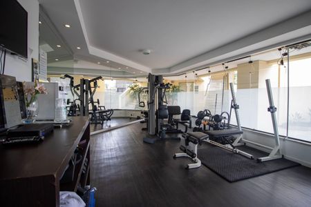 Apartamento à venda com 220m², 3 quartos e 4 vagasAcademia