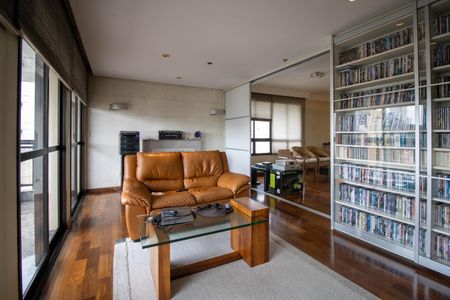 Apartamento à venda com 220m², 3 quartos e 4 vagasSala 1