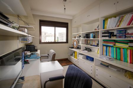 Apartamento à venda com 220m², 3 quartos e 4 vagasSuíte 3