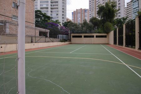 Apartamento à venda com 220m², 3 quartos e 4 vagasQuadra Esportiva
