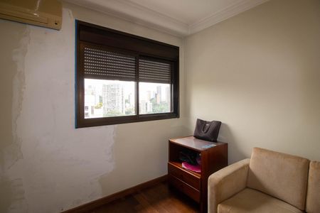 Apartamento à venda com 220m², 3 quartos e 4 vagasSuite 2