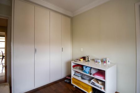 Apartamento à venda com 220m², 3 quartos e 4 vagasSuite 2