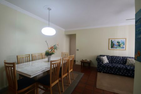 Apartamento para alugar com 100m², 2 quartos e 1 vagaSala