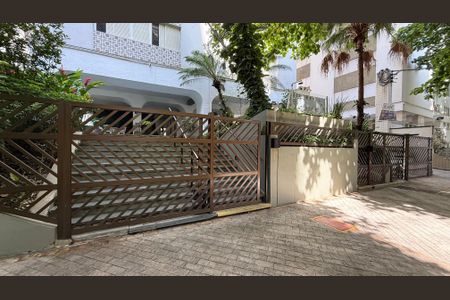 Apartamento para alugar com 100m², 2 quartos e 1 vagaFachada