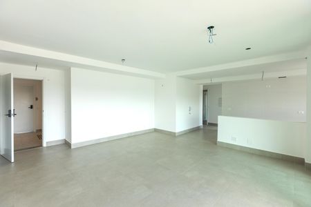 Sala  de apartamento à venda com 3 quartos, 139m² em Cambuí, Campinas