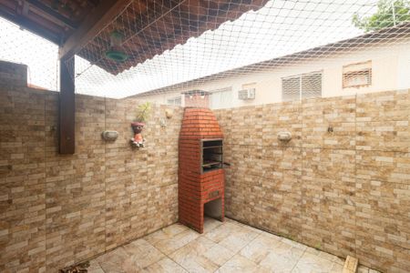 Casa de condomínio para alugar com 64m², 2 quartos e 1 vagaÁrea de Serviço