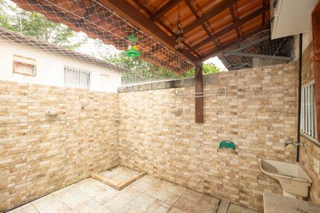 Casa de condomínio para alugar com 64m², 2 quartos e 1 vagaÁrea de Serviço