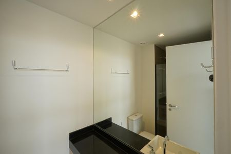 Banheiro de kitnet/studio para alugar com 1 quarto, 18m² em Vila Mariana, São Paulo