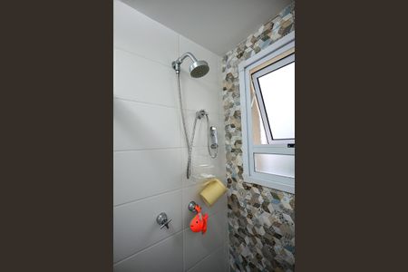 Apartamento para alugar com 59m², 2 quartos e 1 vagaChuveiro do Banheiro da Suíte 2